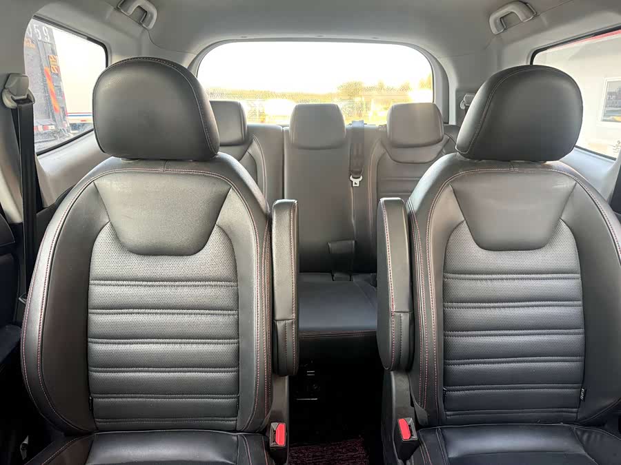 Forthing SX6 2020 car image #16