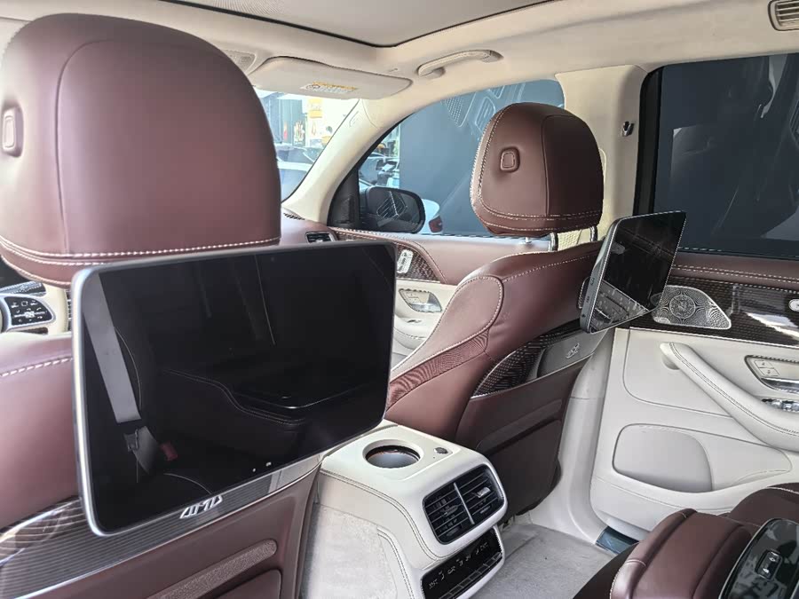 Mercedes-Benz Maybach GLS 2021 car image #16