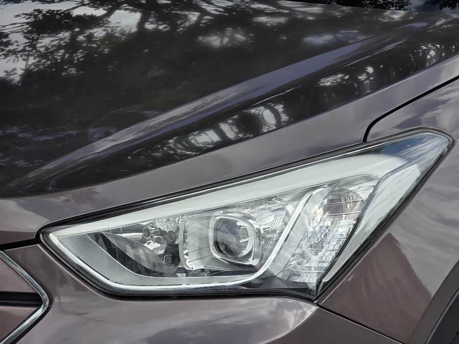 Hyundai Santa Fe (Imported) 2013 car image #16