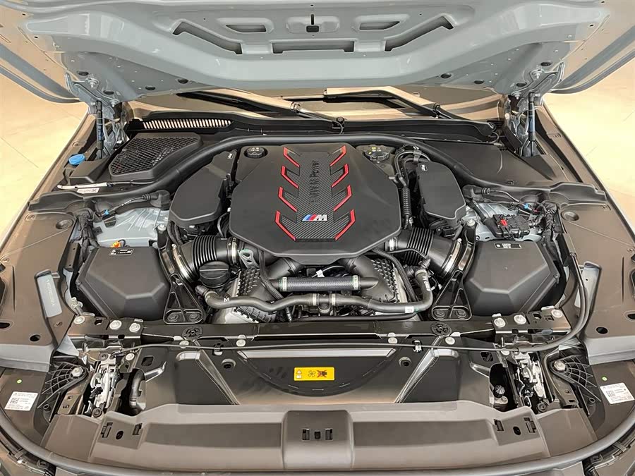 BMW M5 New Energy 2025 #16 BMW M5 New Energy 2025 car image #16