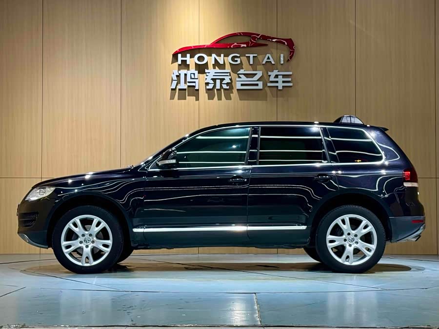 Volkswagen Touareg 2010 immagine di auto #16