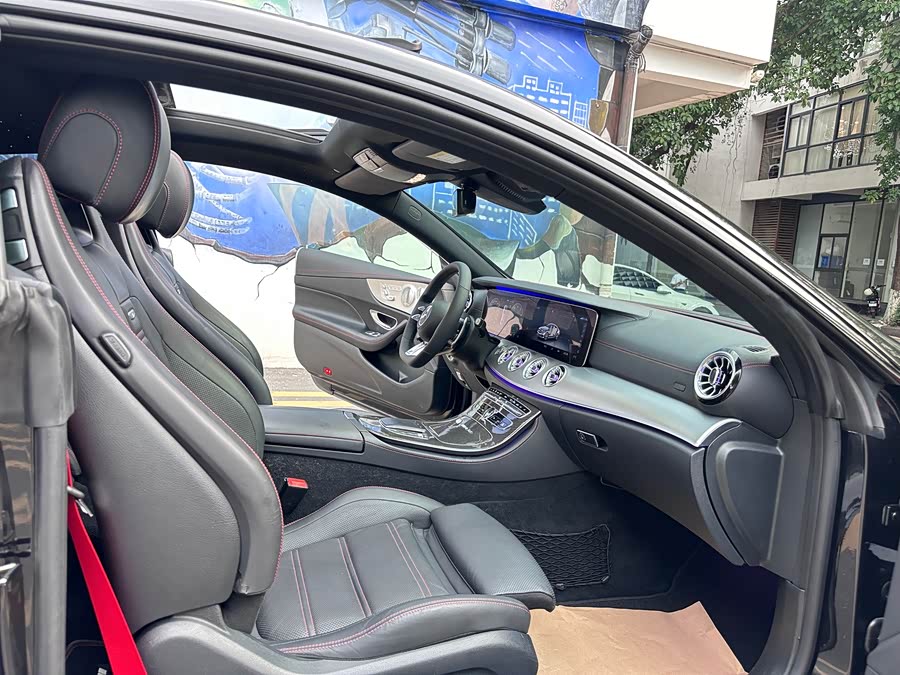 Mercedes-Benz E AMG 2019 immagine di auto #16