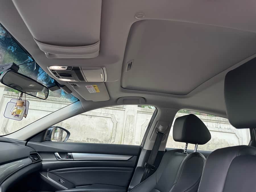 BYD F3R 2022 car image #16