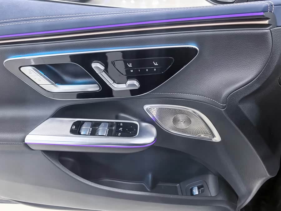 Mercedes-Benz EQE Class 2023 car image #16