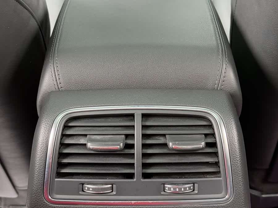 Audi S6 2017 car image #16