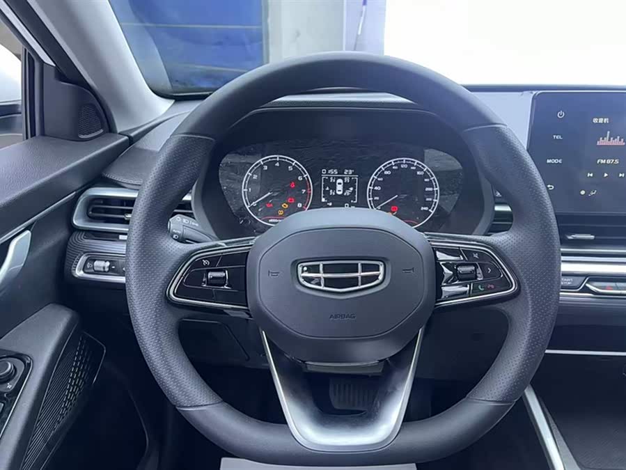 GEELY Monjaro MHEV 2025 immagine di auto #16