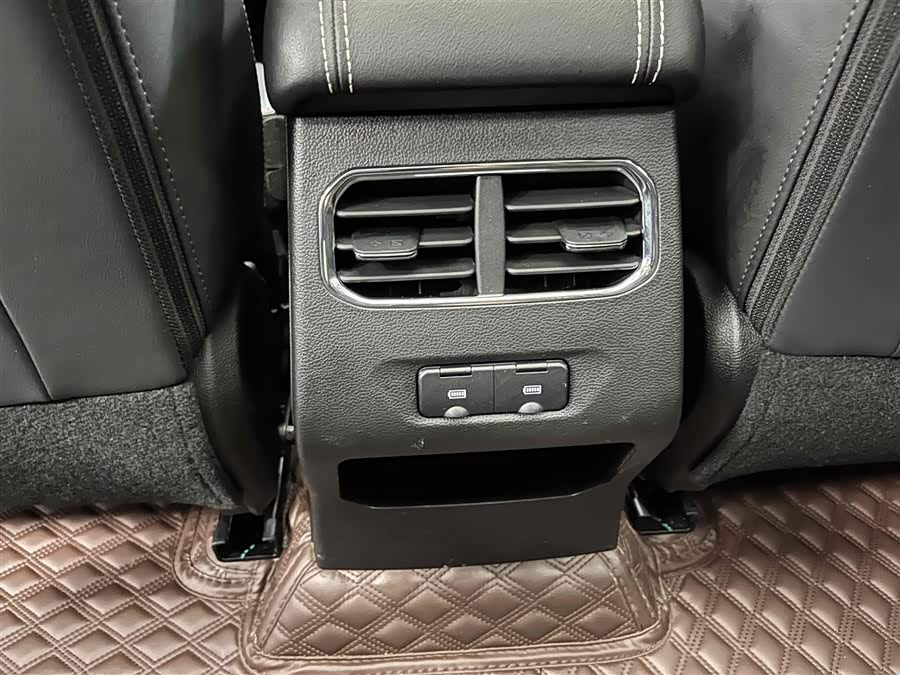 Haval Jolion 2021 #16 Haval Jolion 2021 صورة سيارة #16