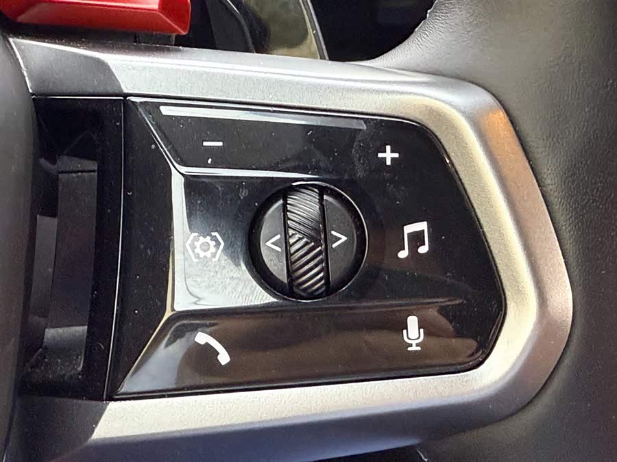 BMW M5 New Energy 2024 #16 BMW M5 New Energy 2024 car image #16