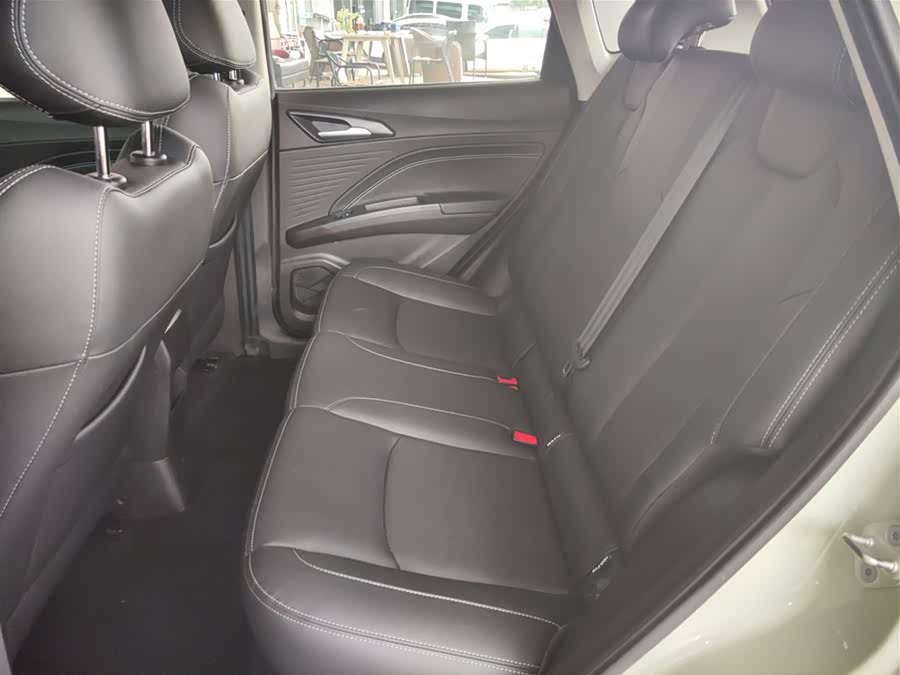 哪吒汽车 哪吒AYA 2024 汽车图片 #16