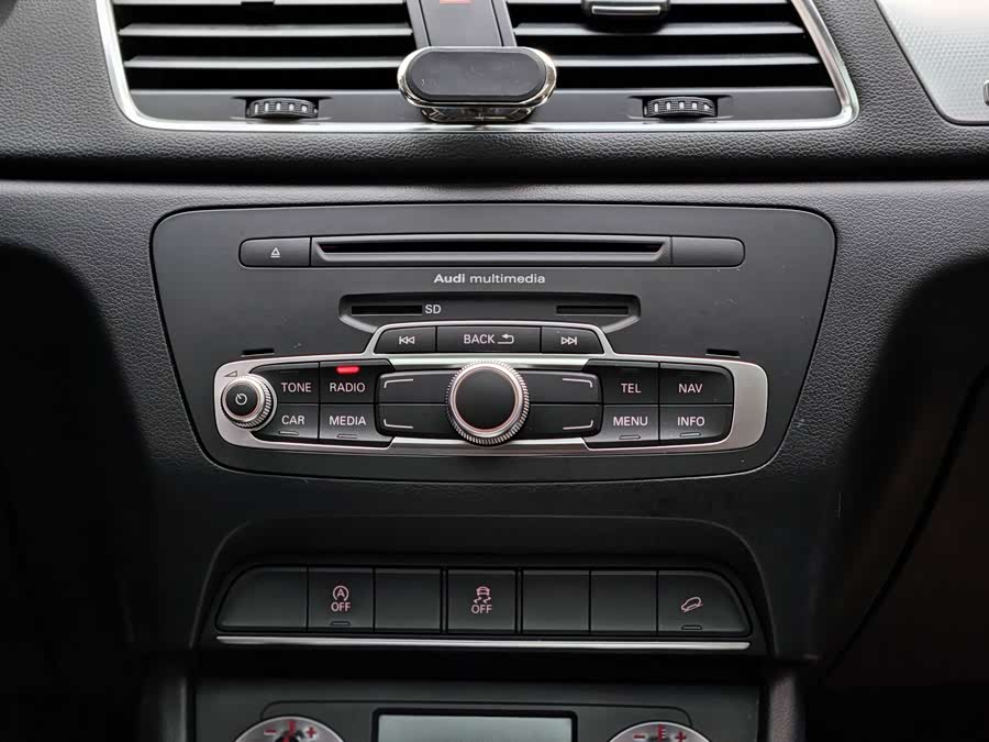 Audi Q3 (Imported) 2013 immagine di auto #16