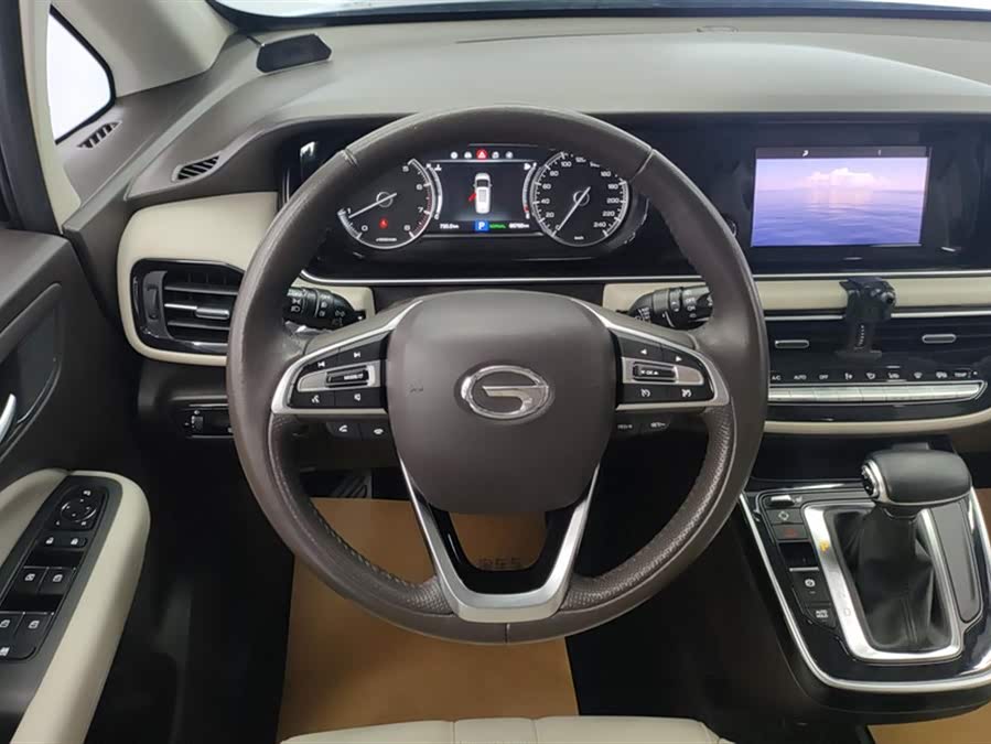 GAC Trumpchi M6 2019 car image #16