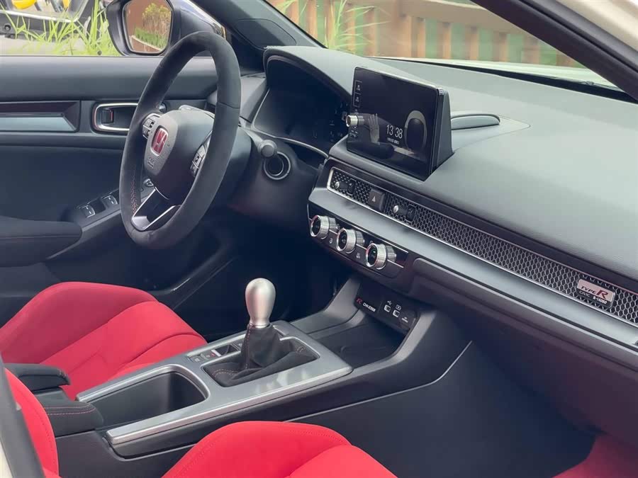 Honda Civic (Imported) 2025 #16 Honda Civic (Imported) 2025 car image #16