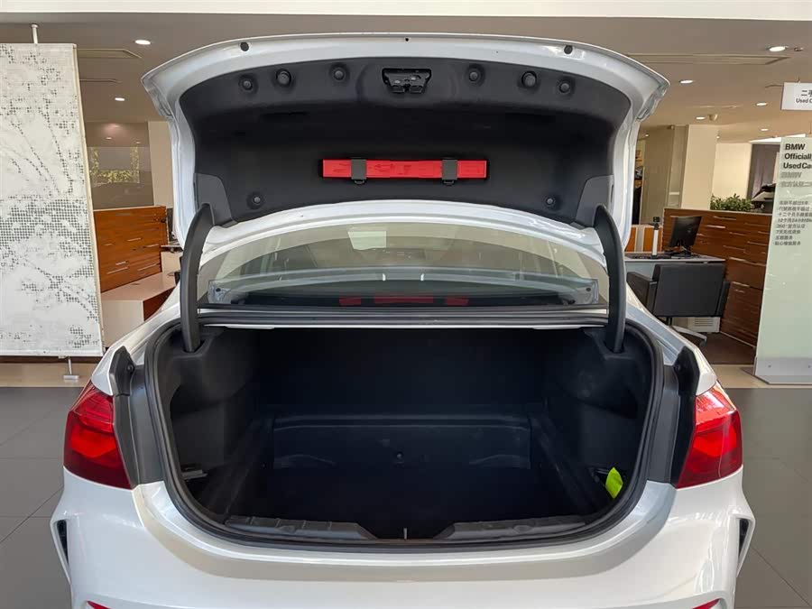 BMW 1 Series 2023 car image #16