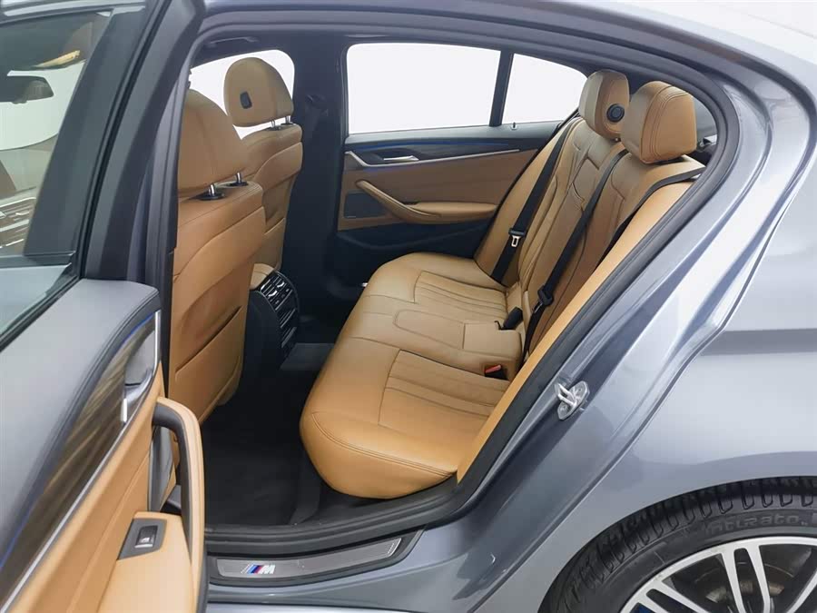 BMW 5 Series (Imported) 2018 #16 BMW 5 Series (Imported) 2018 car image #16