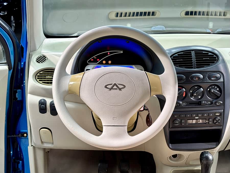 Chery QQ3 2013 immagine di auto #16