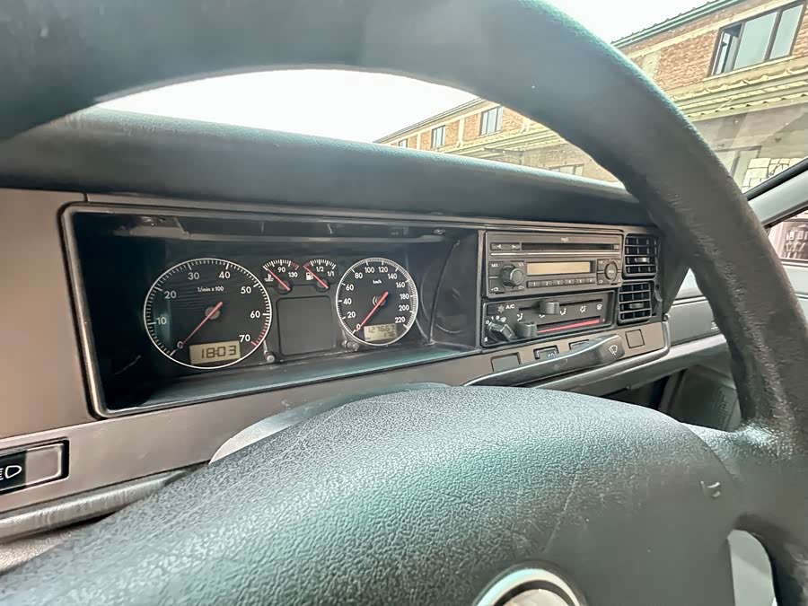 Volkswagen Santana Classic 2012 #16 Volkswagen Santana Classic 2012 صورة سيارة #16