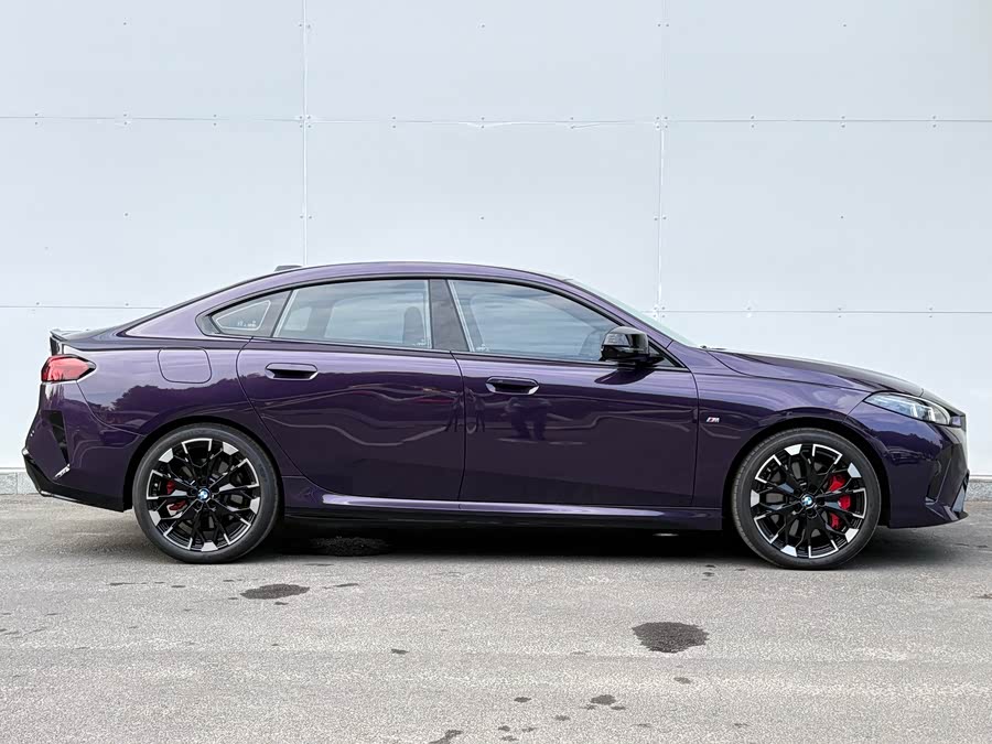 BMW M235L 2024 #16 BMW M235L 2024 car image #16