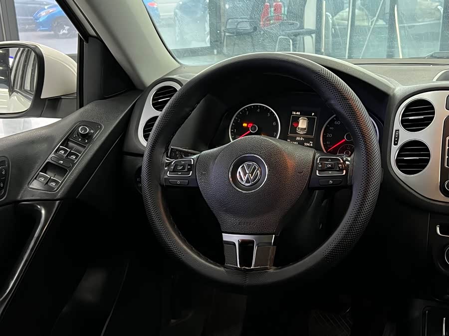 Volkswagen Tiguan 2016 #16 Volkswagen Tiguan 2016 car image #16