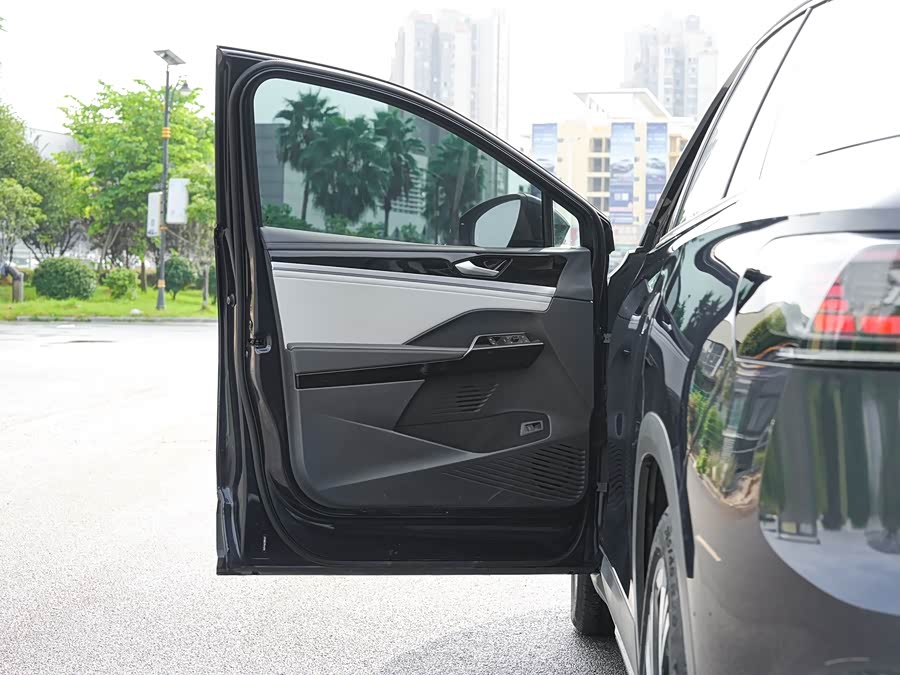 Volkswagen ID.6 Crozz 2023 immagine di auto #16