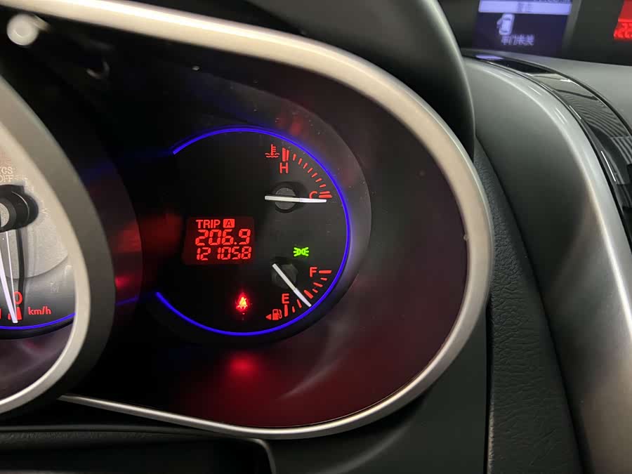 Mazda CX-7 2015 immagine di auto #16