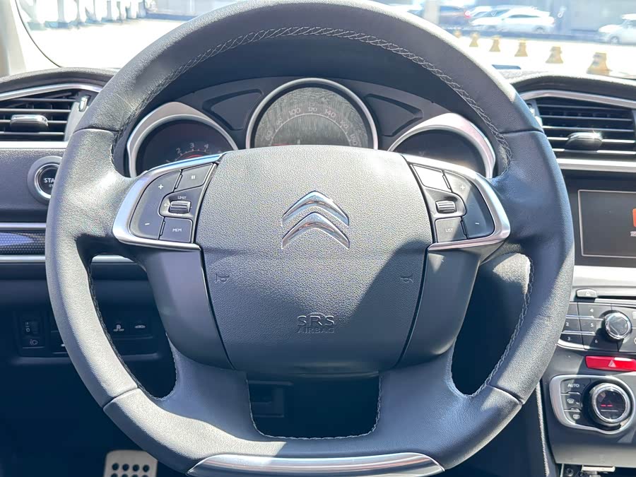 Citroen C4L 2015 car image #16