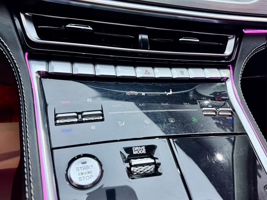 Changan CS85 Coupe 2019 car image #16