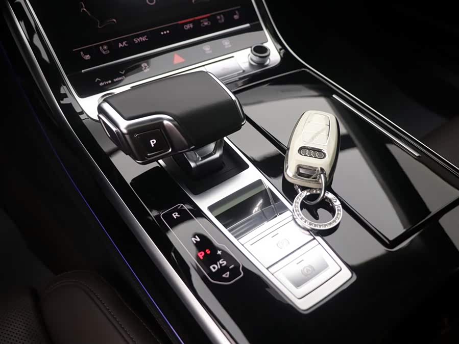 Audi A8 New Energy 2022 immagine di auto #16