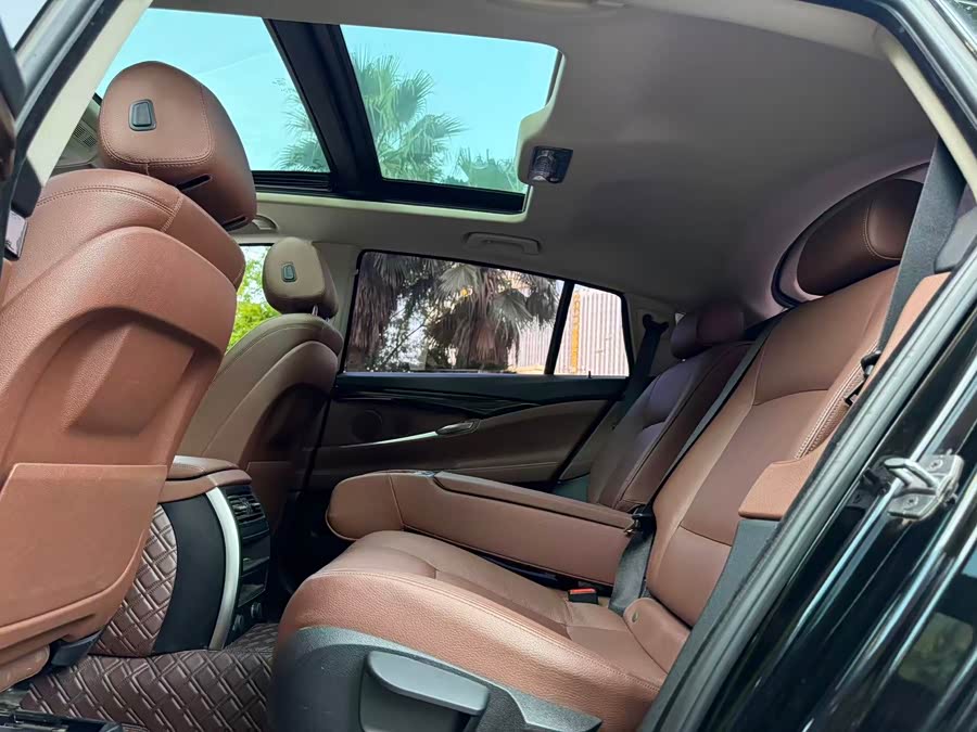 BMW 5 Series GT 2016 #16 BMW 5 Series GT 2016 immagine di auto #16