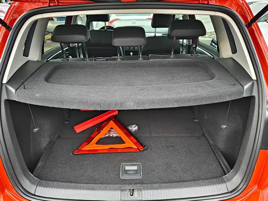 Volkswagen Golf Sportsvan 2019 car image #16