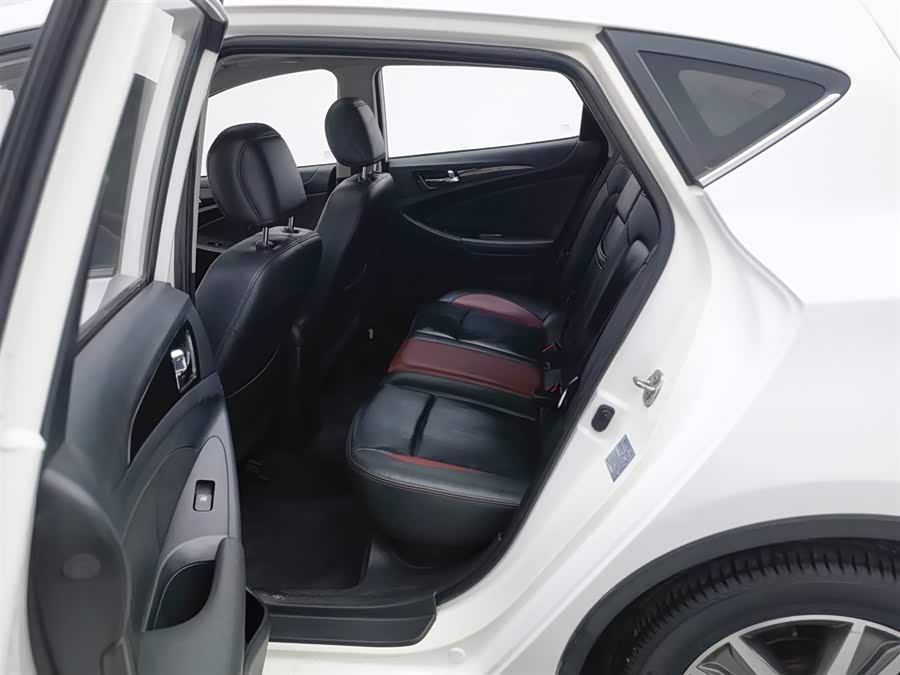 Changan Eado XT 2015 изображение автомобиля #16