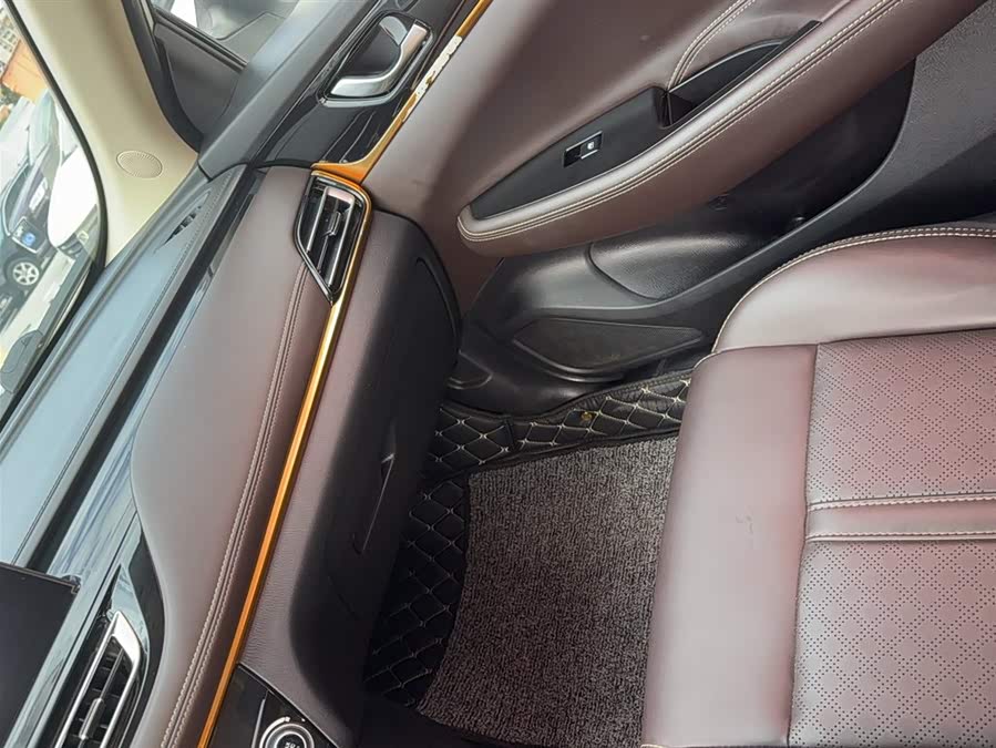 Changan Eado DT 2018 #16 Changan Eado DT 2018 car image #16