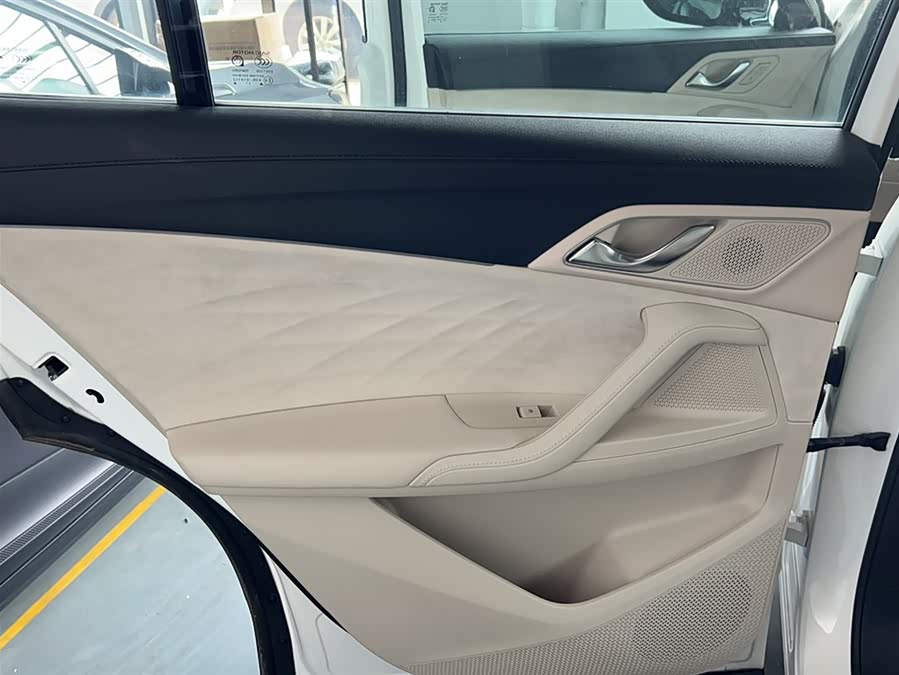 Roewe D5X DMH 2025 imagen de coche #16