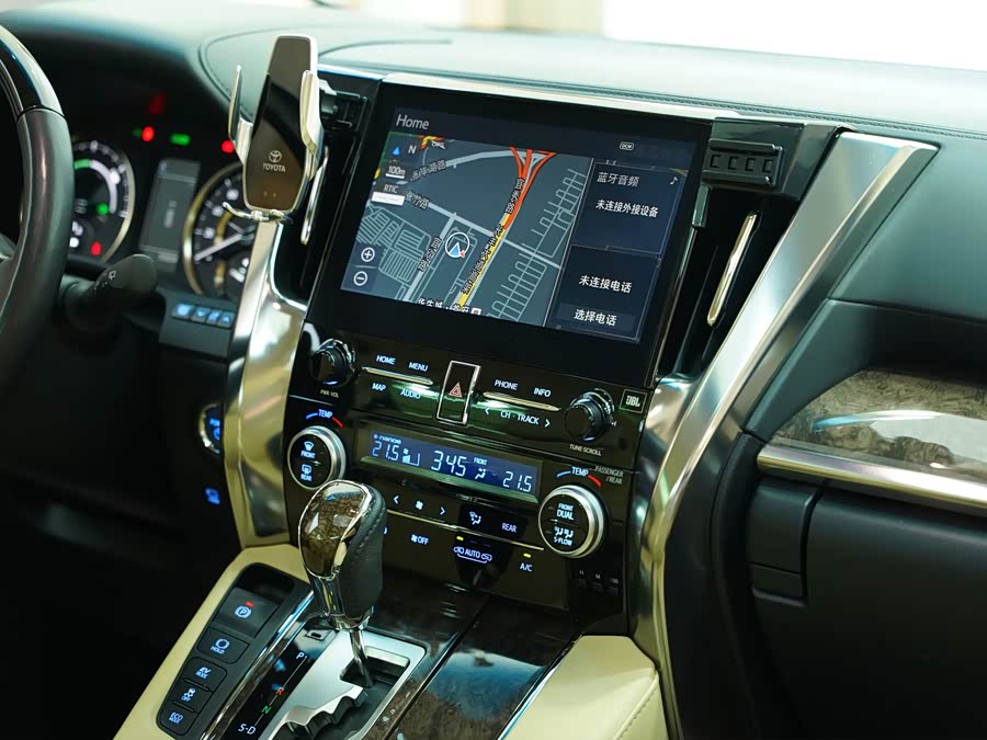 Toyota Alphard 2022 immagine di auto #16