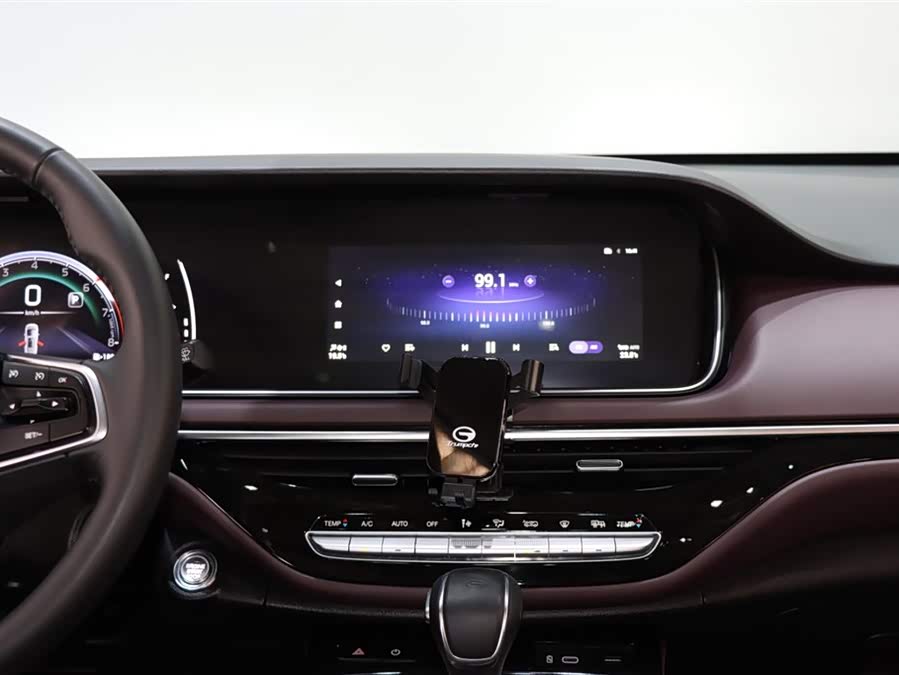 GAC Trumpchi M6 2023 car image #16