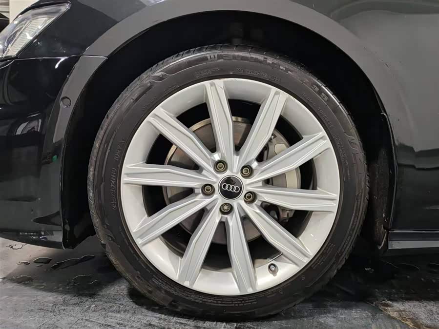 Audi A6L 2024 car image #16