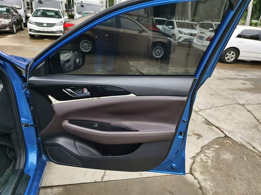 Changan Eado DT 2018 car image #16