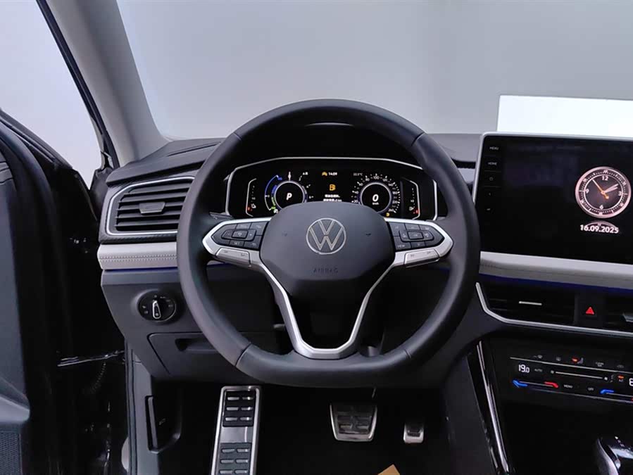 Volkswagen Tayron GTE 2024 #16 Volkswagen Tayron GTE 2024 immagine di auto #16