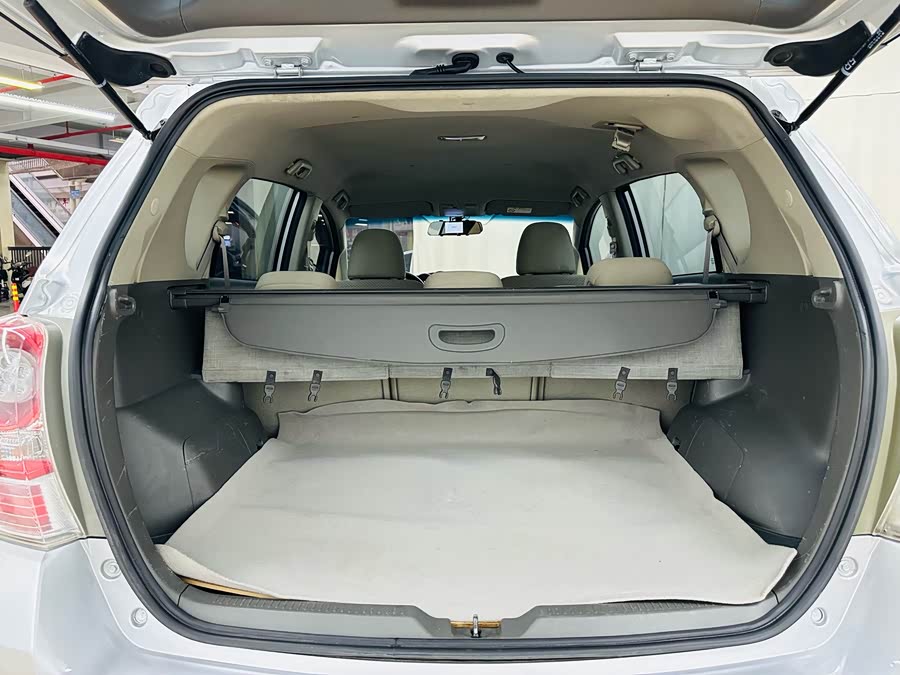 Toyota Reiz 2012 صورة سيارة #16