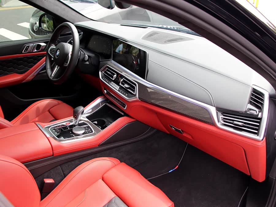 BMW X6 M 2023 car image #16