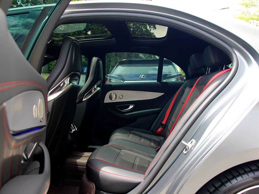 Mercedes-Benz E AMG 2022 immagine di auto #16