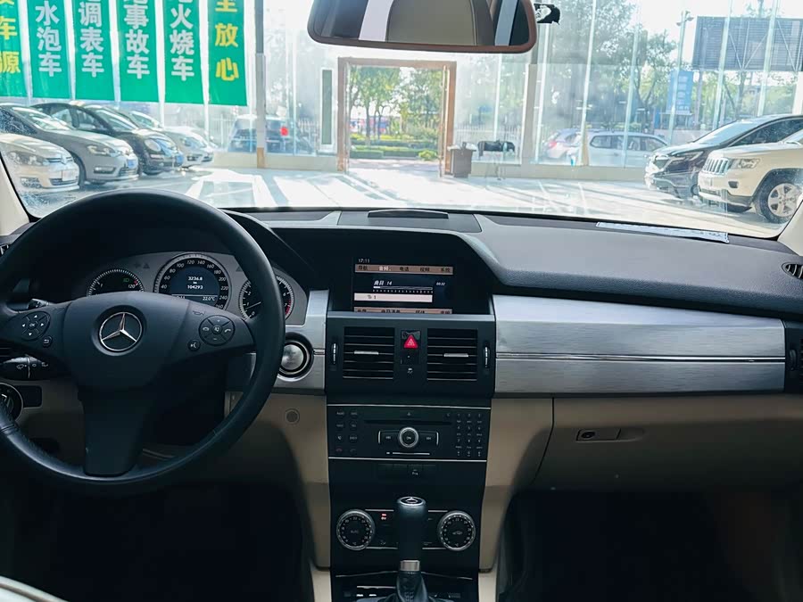 Mercedes-Benz GLK Class (Imported) 2010 #16 Mercedes-Benz GLK Class (Imported) 2010 car image #16