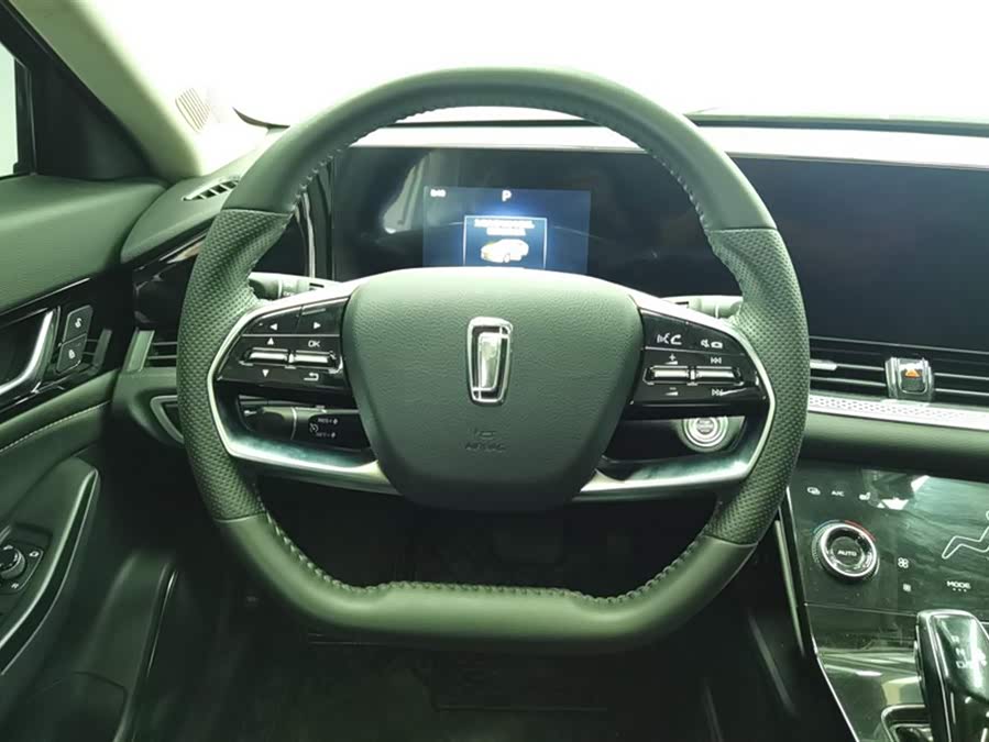 2023 car image #16
