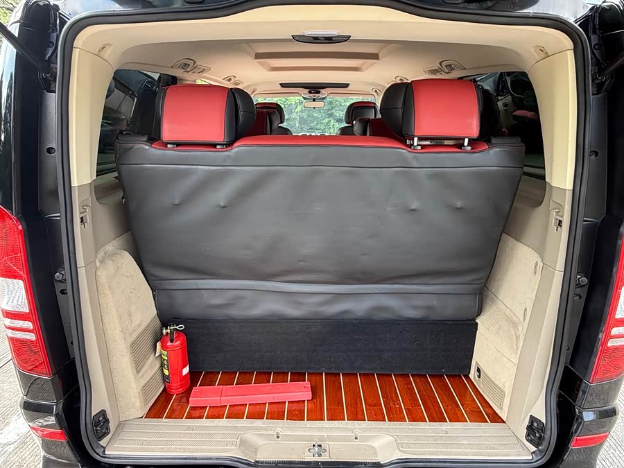 Mercedes-Benz Viano 2016 imagen de coche #16