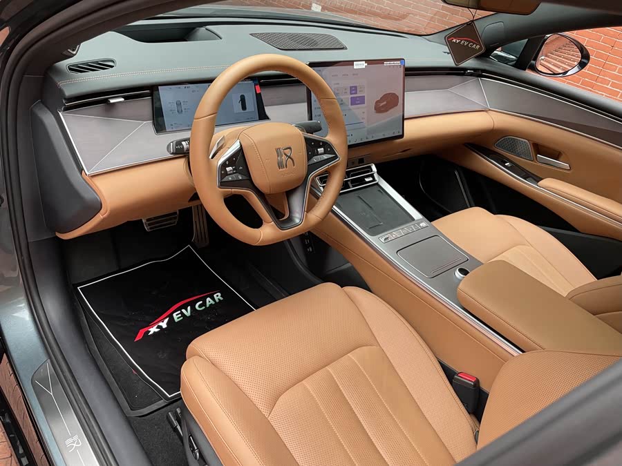 BYD HanL 2025 car image #16