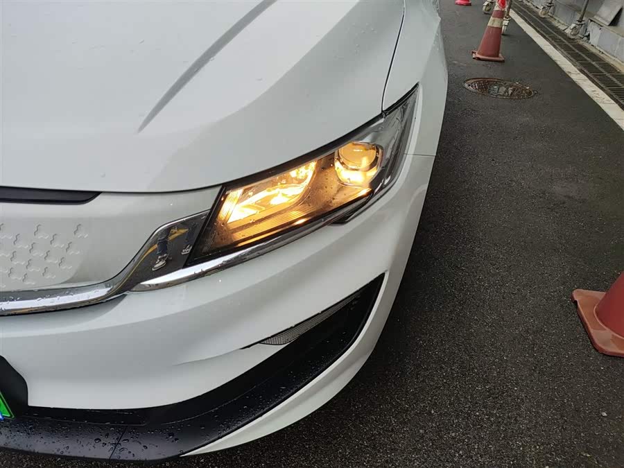 Livan Maple 80V L 2024 car image #16