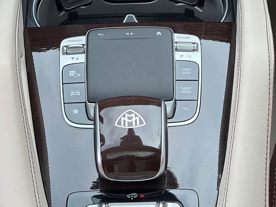 Mercedes-Benz Maybach GLS 2022 #16 Mercedes-Benz Maybach GLS 2022 car image #16