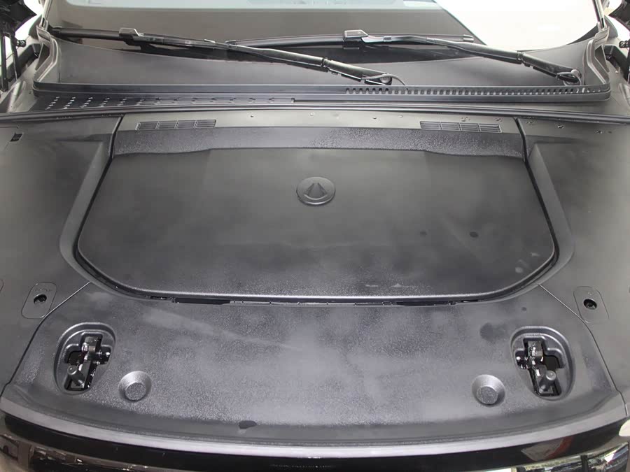 Denza N9 2025 صورة سيارة #16