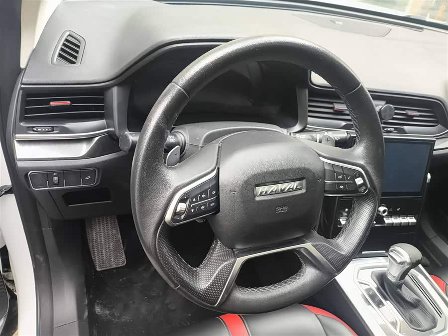 Haval H4 2018 car image #16