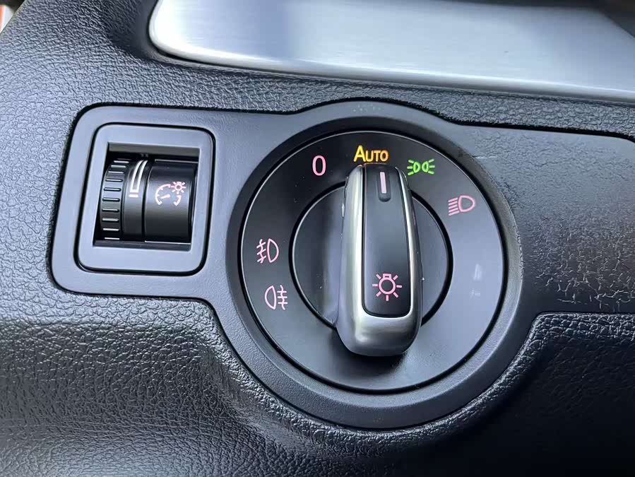 Volkswagen CC (FAW-Volkswagen) 2017 صورة سيارة #16