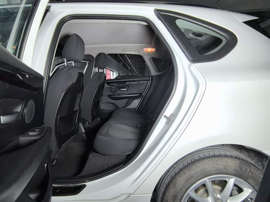 BMW 2 Series Tourer 2018 #16 BMW 2 Series Tourer 2018 car image #16